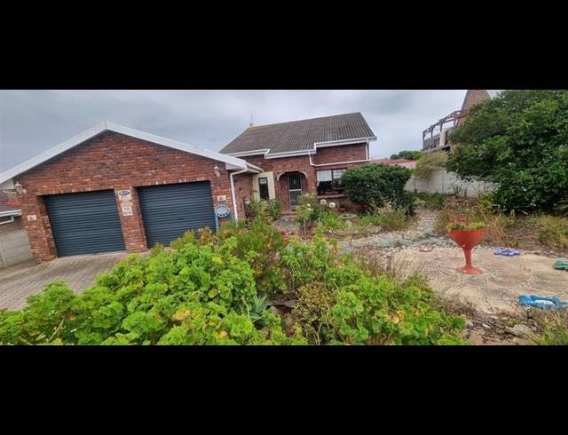 3 BEDROOM HOUSE FOR SALE IN FRAAIUITSIG